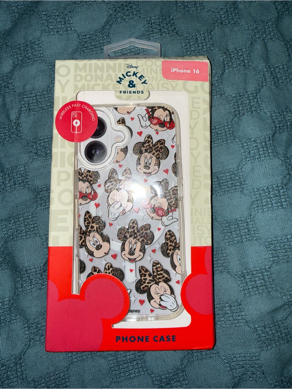 Disney Minnie Leopard Bow iPhone 16 Case - White with Red Hearts